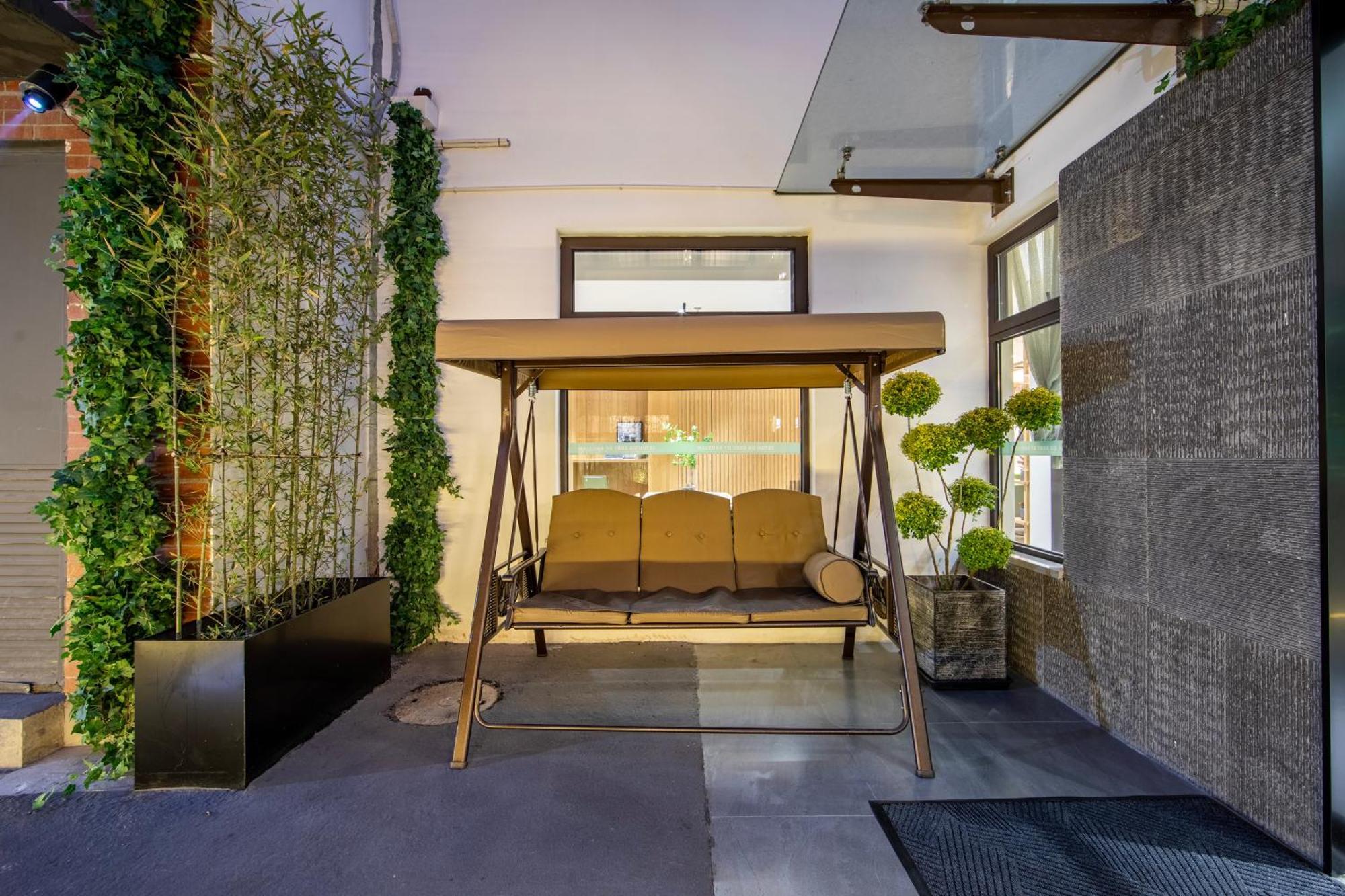 True Go Hotel - Shanghai Jing'An Temple Nanjing West Road Exterior foto