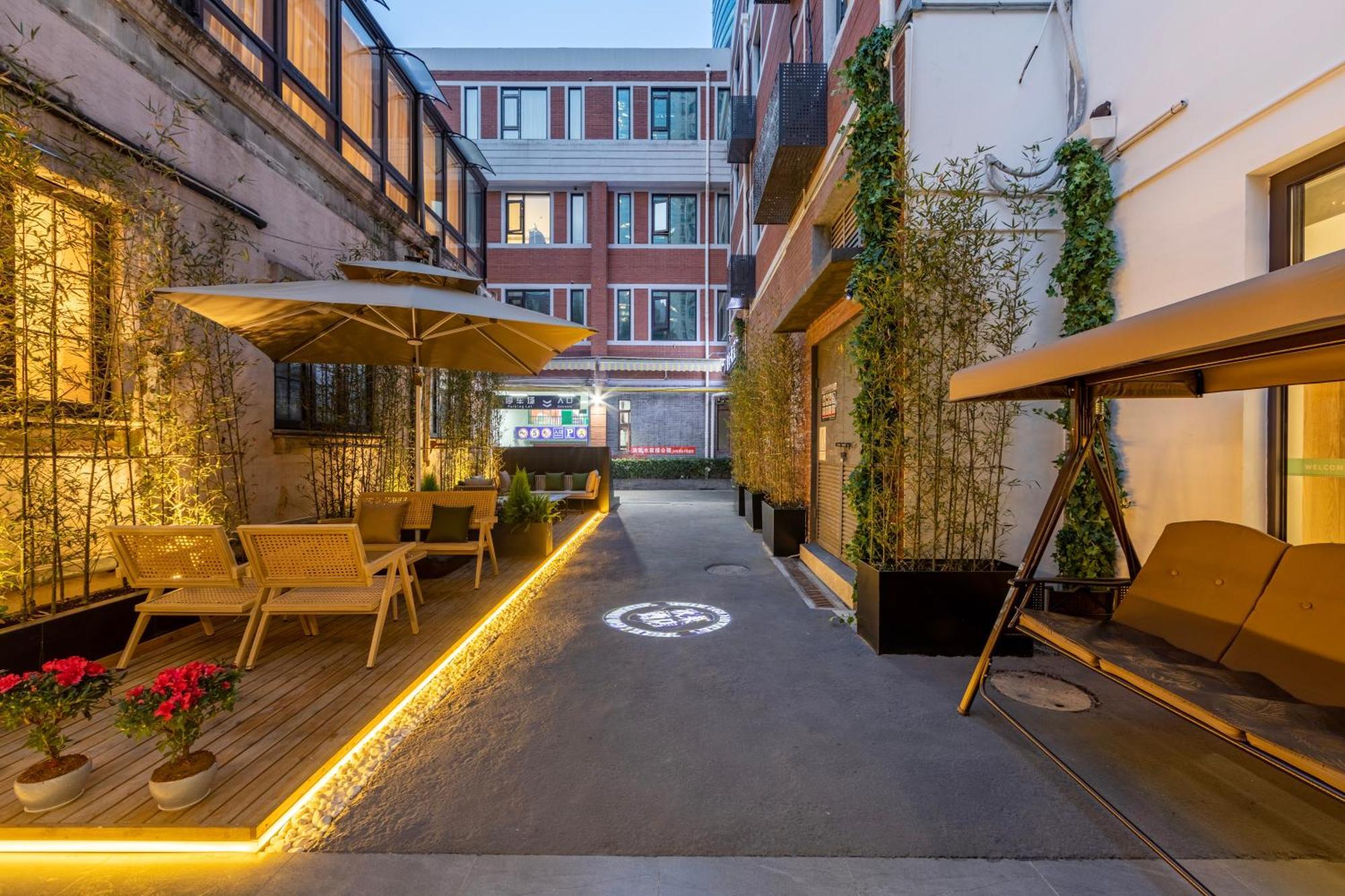 True Go Hotel - Shanghai Jing'An Temple Nanjing West Road Exterior foto